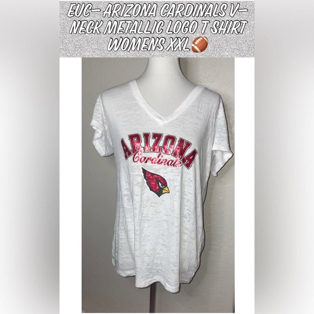 EUC- Arizona Cardinals Football V-neck Metallic Logo T Shirt Womens Size XXL🏈